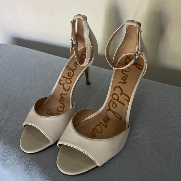ANKLE STRAP SANDAL - Picture 1 of 5